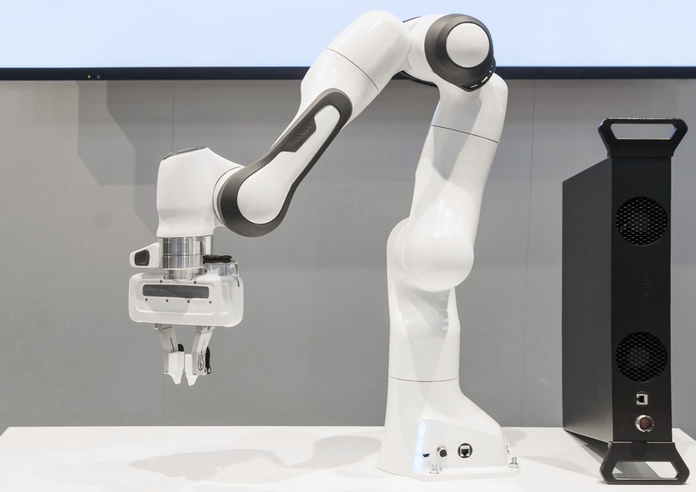 Dentec proudly presents new partner: Franka Robotics